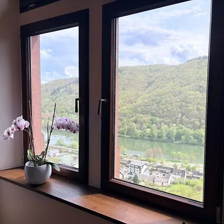 Burgresidenz Moselblick Auf Burg Coraidelstein Appartement Klotten