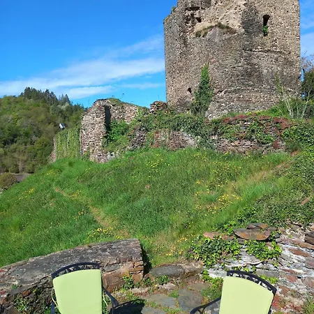 Appartement Burgresidenz Moselblick Auf Burg Coraidelstein Klotten